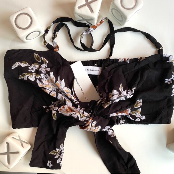 Faithfull the Brand (a Revolve Brand) Chelsea Floral Garnier Tie-Front Top BNWT - Picture 4 of 6